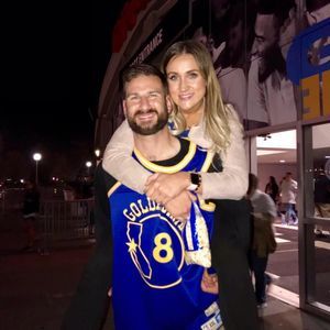 Meet your Posher, Elliott